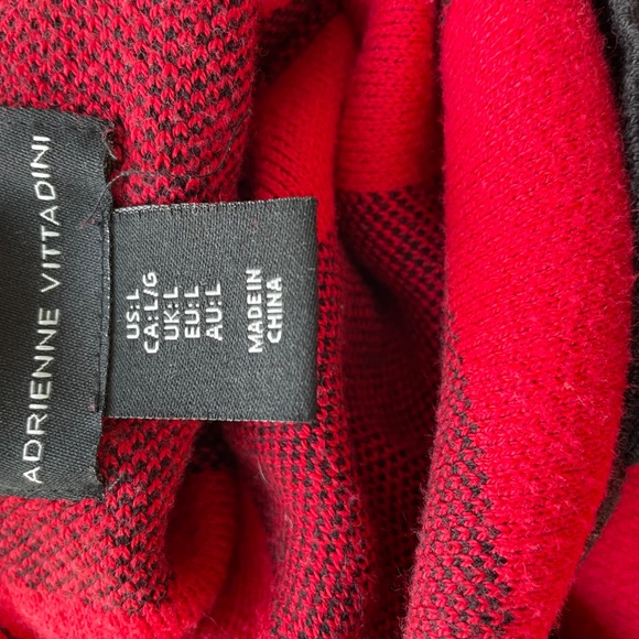 Cowl neck Plaid Sweater Size L - Picture 3 of 7